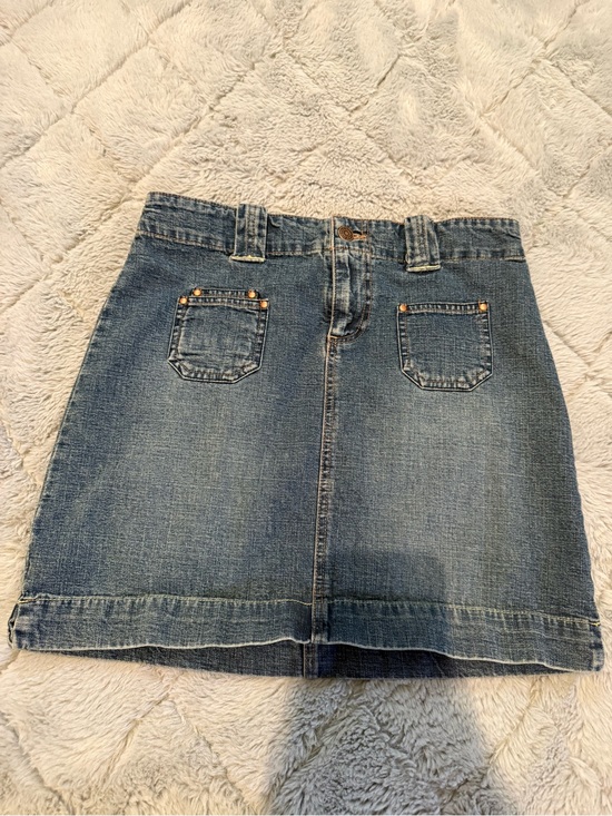 Old Navy Dresses & Skirts - Old Navy Blue Denim Mini Skirt with Stud Pockets